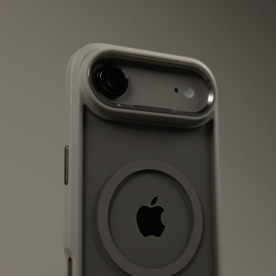 iPhone Air Qcaze DUO MystiQ Grey Skin and Case Set Close Up