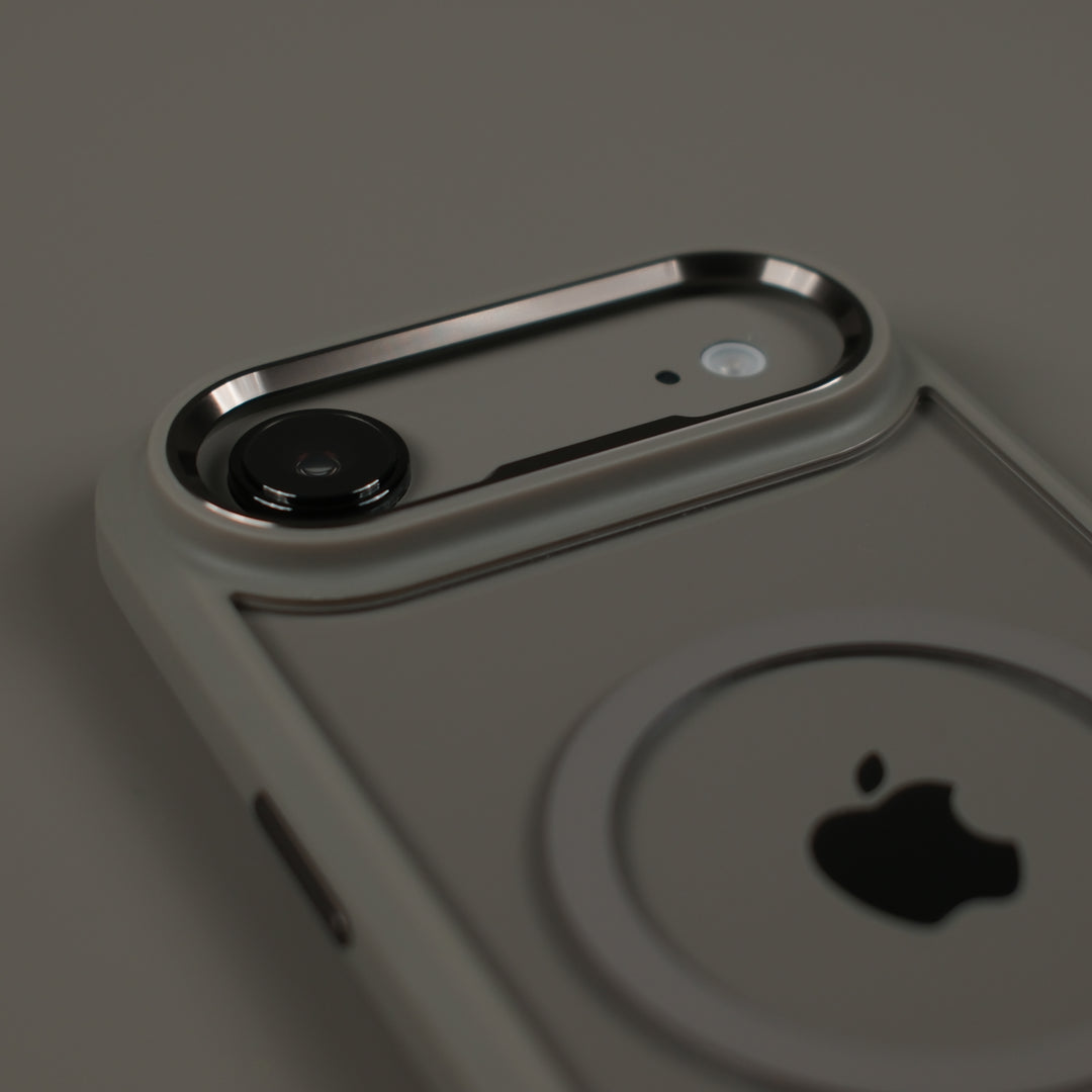 iPhone Air Qcaze DUO MystiQ Grey Skin and Case Set Close Up Side